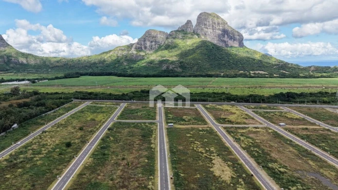 Terrain au Lotissement Pierrefonds Gated Community