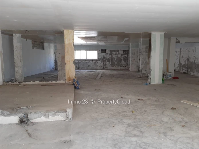 Commercial Space of 382 Square Meters