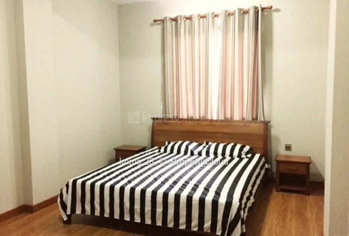 Apartment – 3 Bedrooms – 1500 ft²