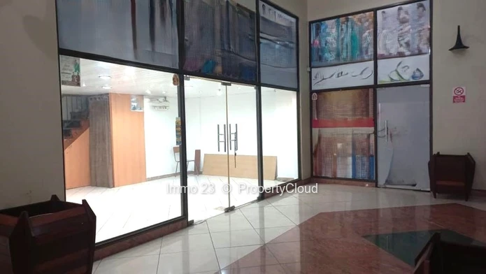 Commercial space/office for rent