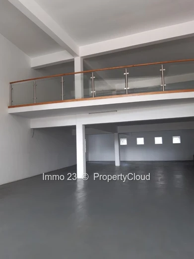 Office of 3700 Square Feet on the Ground Floor