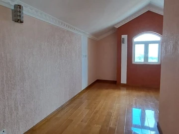 5 Bedroom Apartment