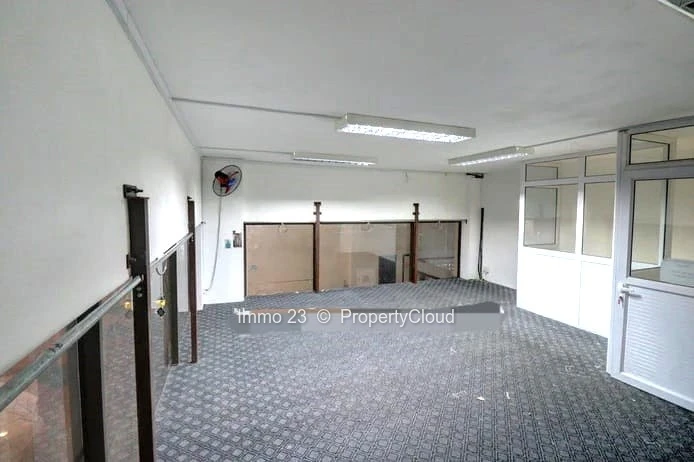 Commercial space/office for rent