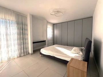 4 Bedroom Townhouse, Duplex