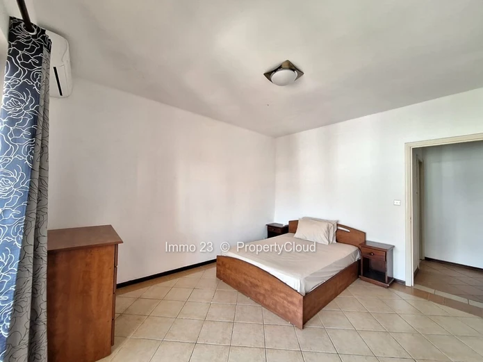 Triplex for rent