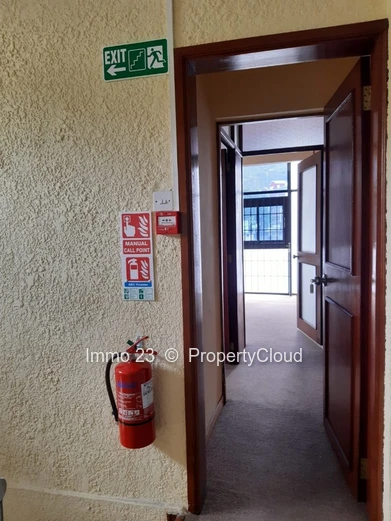 Office of 121 Square Meters