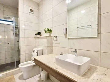 4 Bedroom Apartment