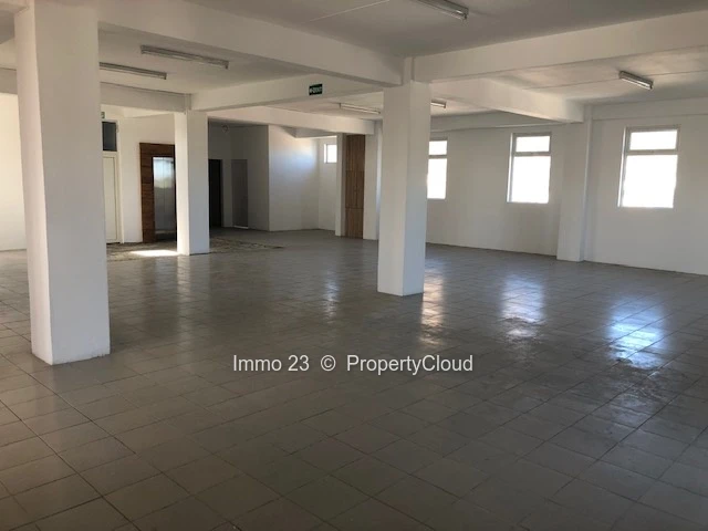 Office of 263 Square Meters