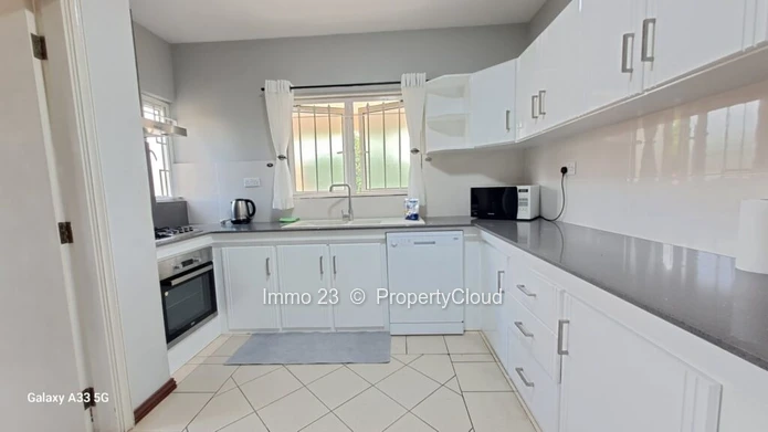REF-MA347901L – House for Rent at Ebene