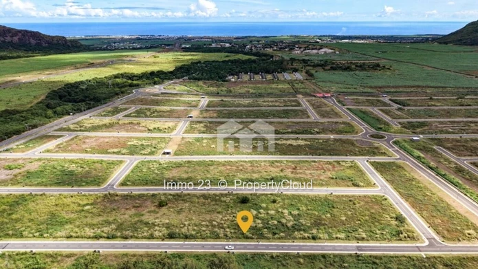 Terrain au Lotissement Pierrefonds Gated Community