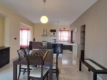 4 Bedroom Apartment