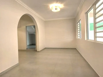 6 Bedroom House