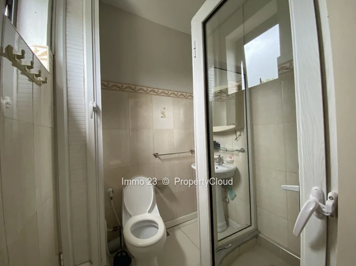 Well maintained apartment