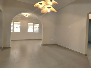 6 Bedroom House