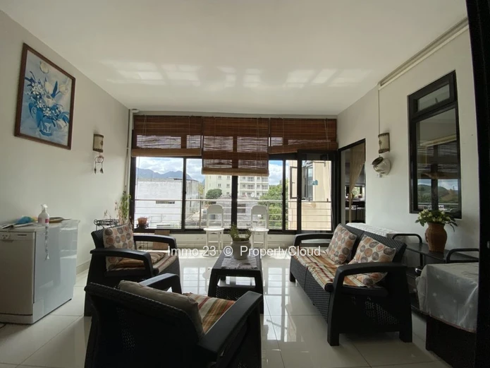 Well maintained apartment