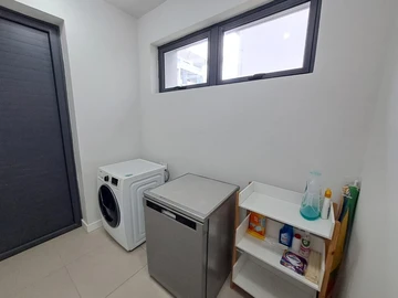 3 Bedroom Townhouse, Duplex