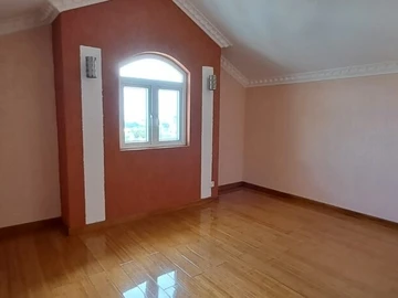 5 Bedroom Apartment