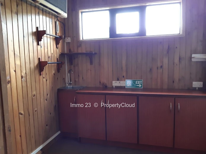 Office of 121 Square Meters