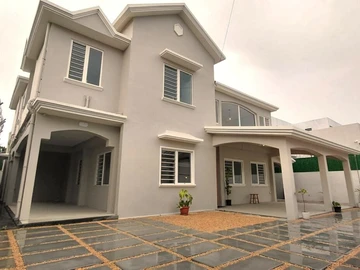 6 Bedroom House