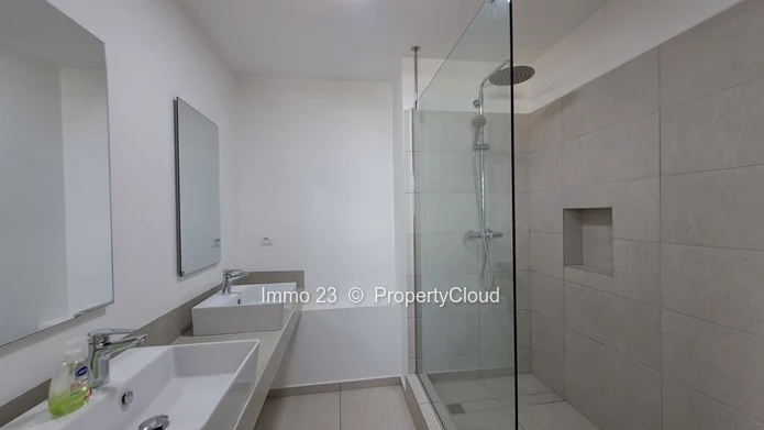 Duplex for rent