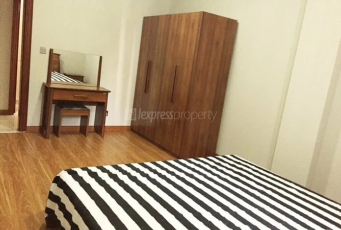 Apartment – 3 Bedrooms – 1500 ft²