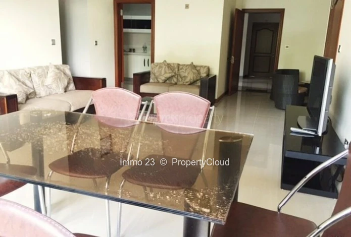 Apartment – 3 Bedrooms – 1500 ft²