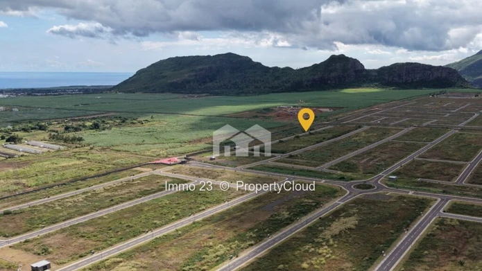 Terrain au morcellement Pierrefonds, Gated community