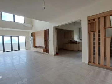 4 Bedroom Apartment