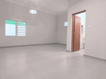 6 Bedroom House