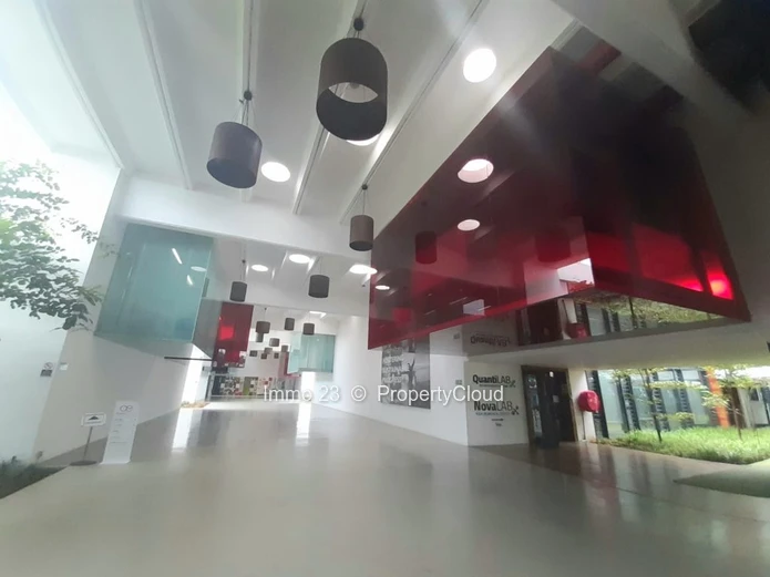Deux petits bureaux de 17 mètres carrés